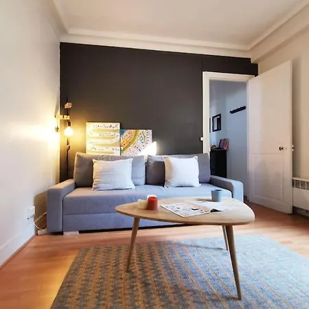 Apartmán 45m2 Calm With Elevator 50m To Metro Saint Paul N4-4 *